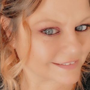 Meet your Posher, Lynne